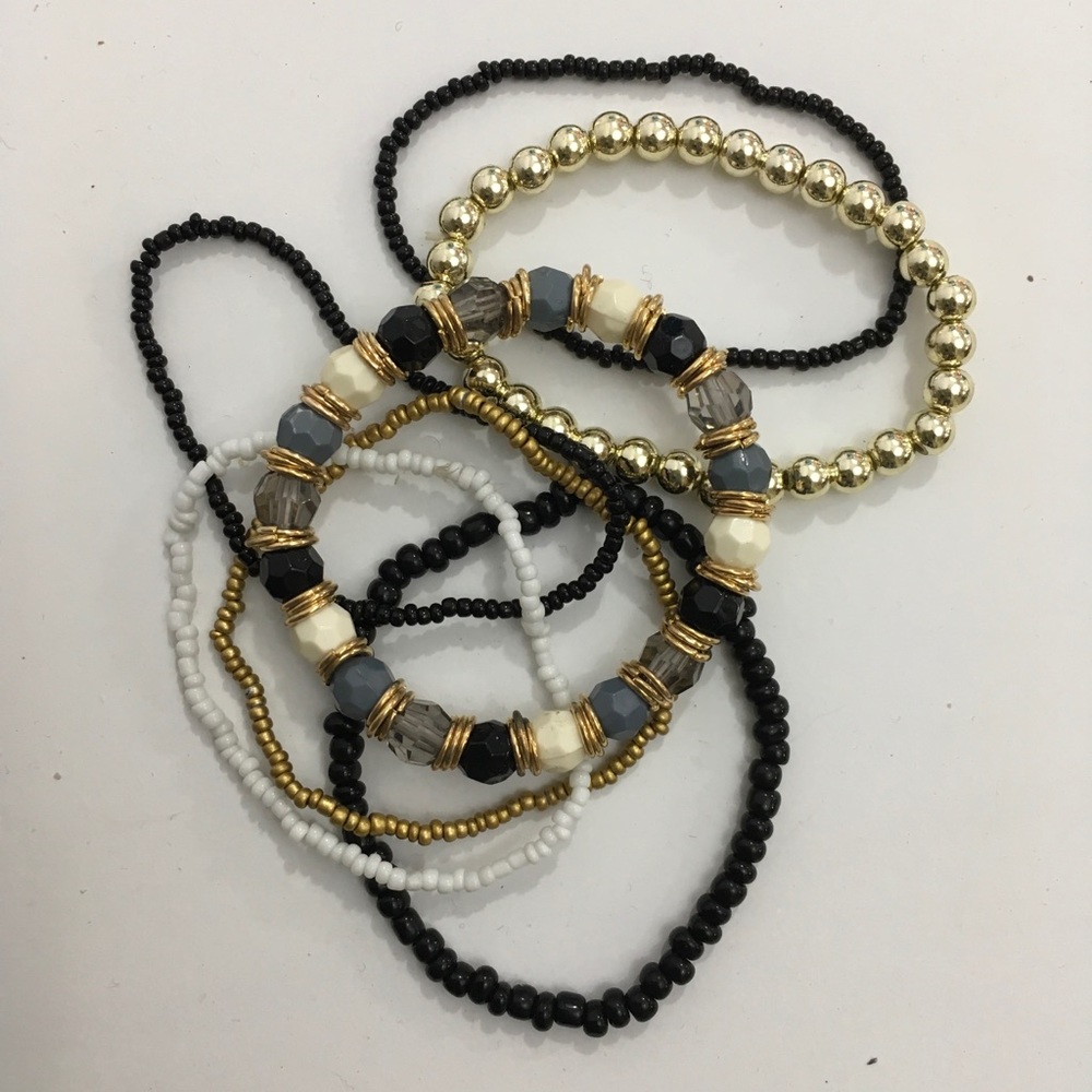 Boho Muti Layered Bead Bracelet (NEW) - Picture 3 of 4